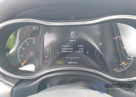 2014 Jeep Grand Cherokee Limited z USA, uszkodzony, nr VIN 1C4RJEBM8EC381040